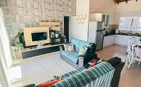 Casa em Itapoá o Paraiso - Wifi - Ótimo Preço - Promoções